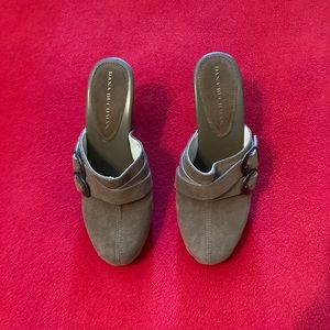 Dana Buchman Clogs